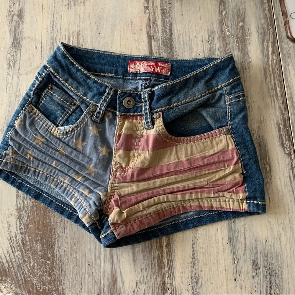 American Flag Shorts - Picture 5 of 9